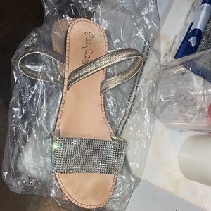 NEW Lilly Pulitzer sandals! Size 9